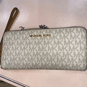 Michael Kors wallet